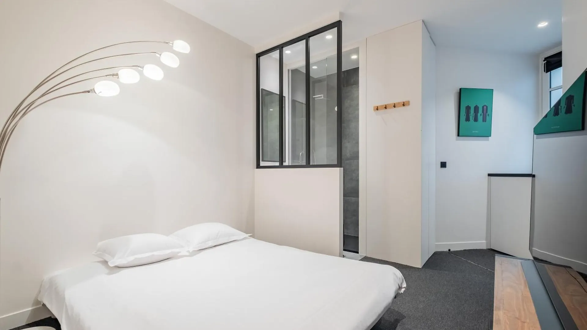 파리 Veeve - Light & Luxe In Les Batignolles 아파트 프랑스