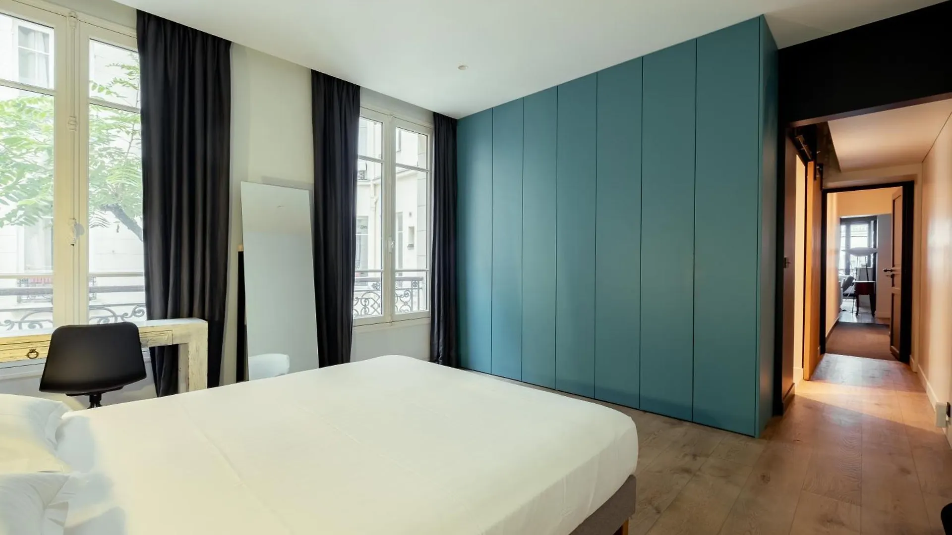 파리 Veeve - Light & Luxe In Les Batignolles 아파트